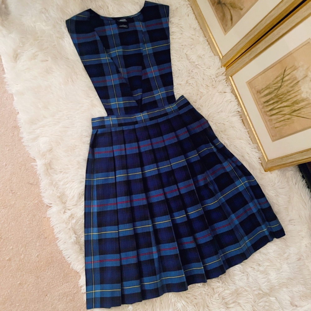 Schoolgirl pinafore overalls dress with pleated skirt in blue